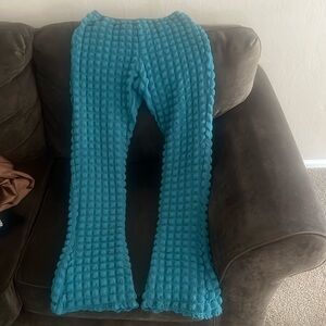 Teal textured pants🌀